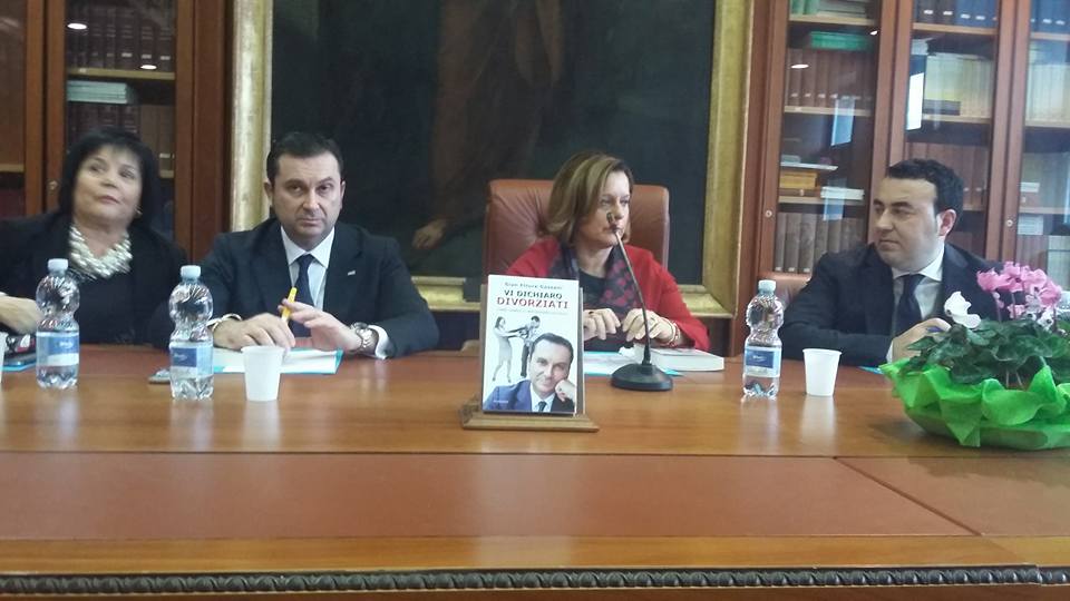 Presentazione del libro “Vi dichiaro divorziati” a Cosenza
